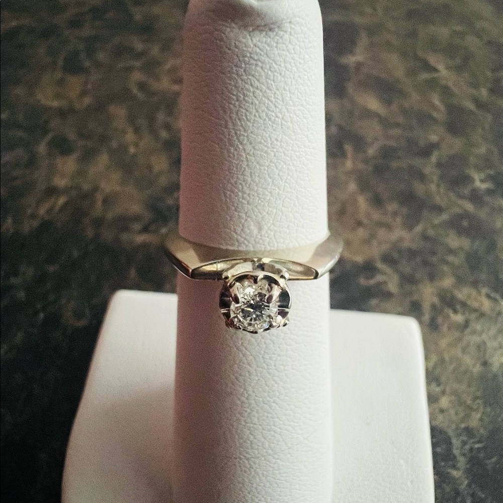 DIAMOND RING - 14K WHITE GOLD PROMISE OR ENGAGEMENT RING💗 - Picture 3 of 8
